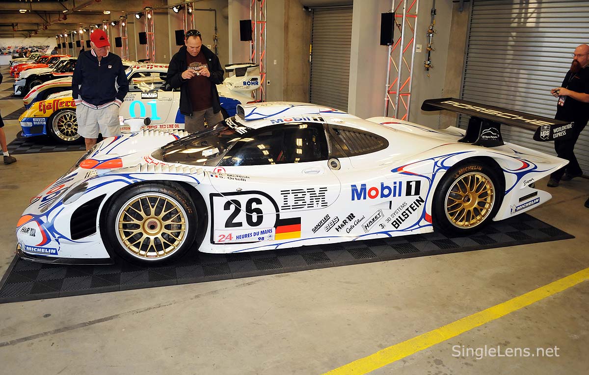 011-Porsche-racecar.jpg