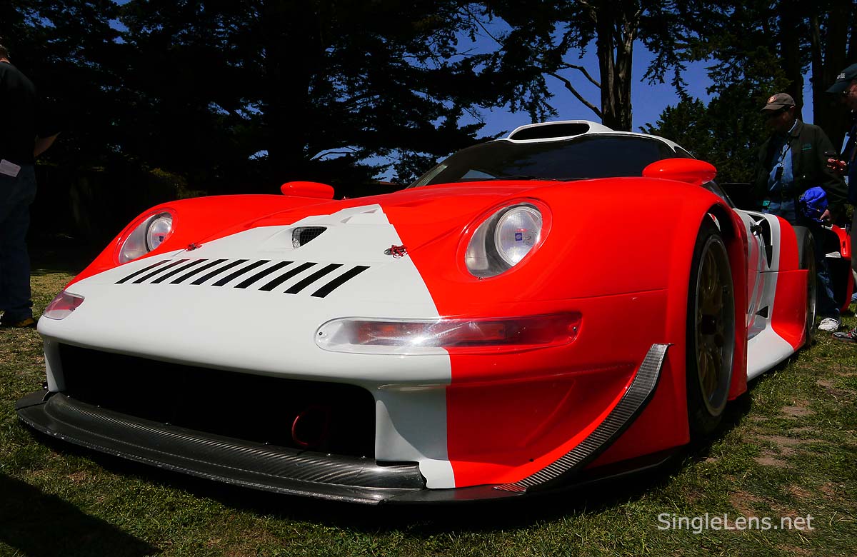 209-Porsche-911-GT1.jpg